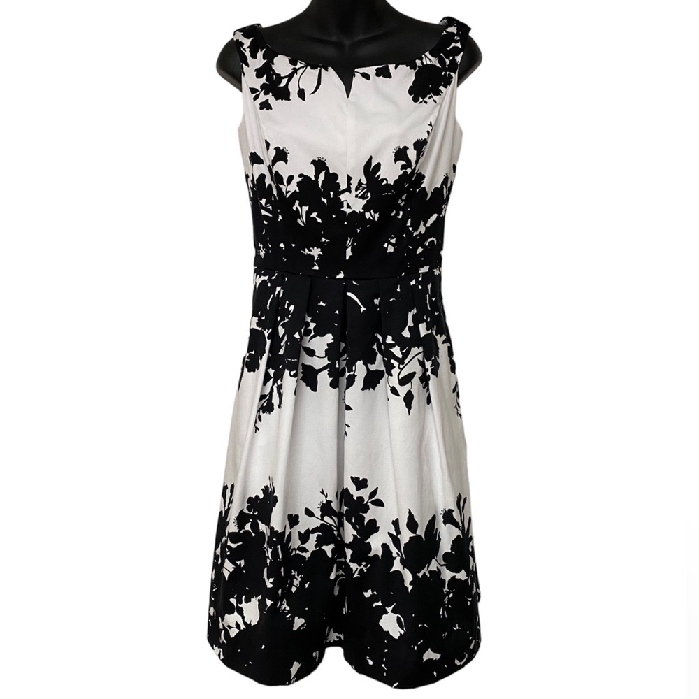 WHBM Black and White Floral A-Line Sleeveless Retro Dress with Sweethear…